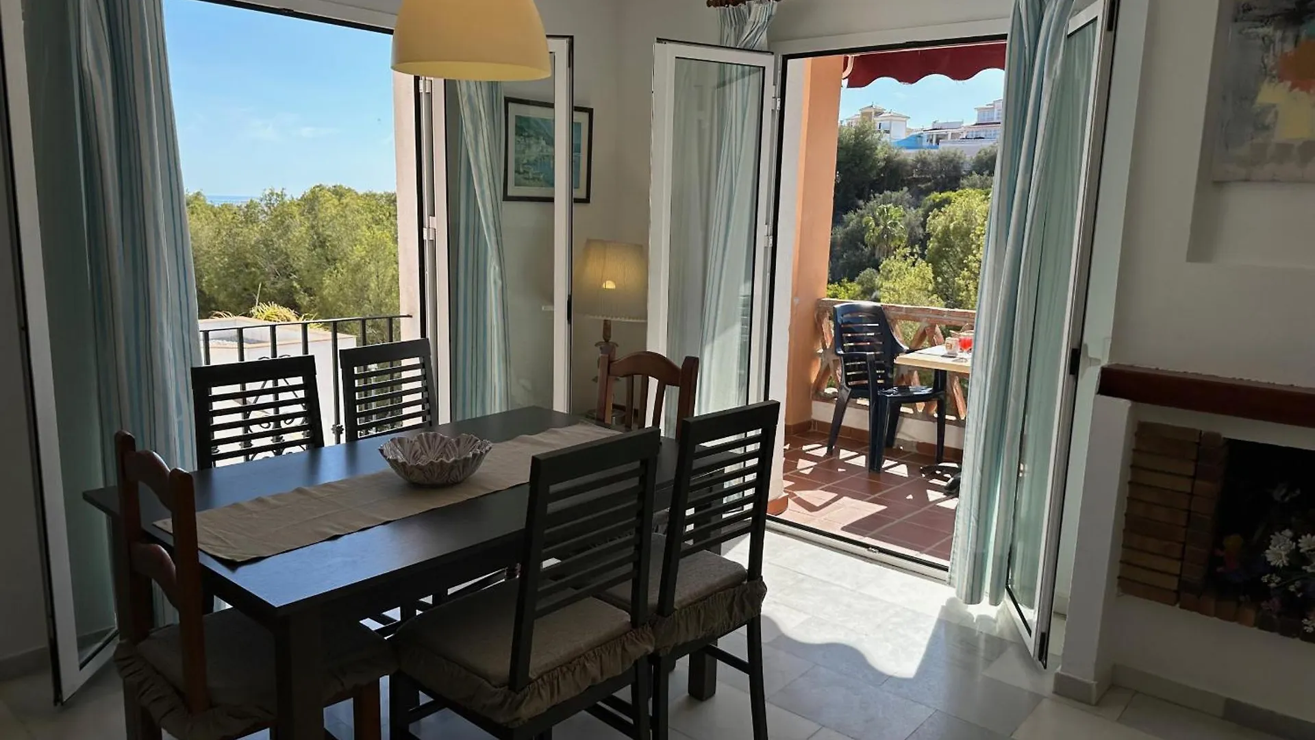 Spacious Family Villa Aljamar 8A Nerja