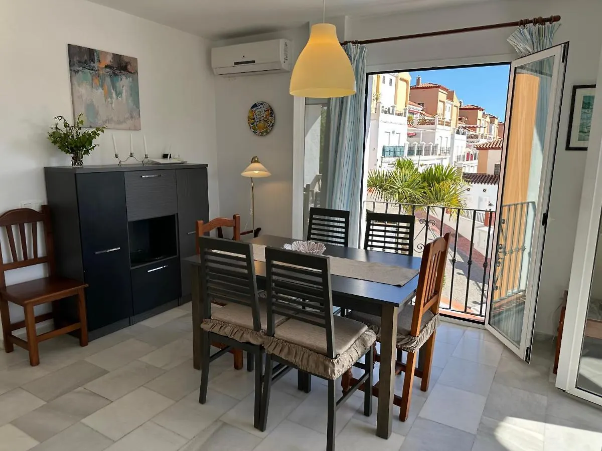 Spacious Family Villa Aljamar 8A Nerja