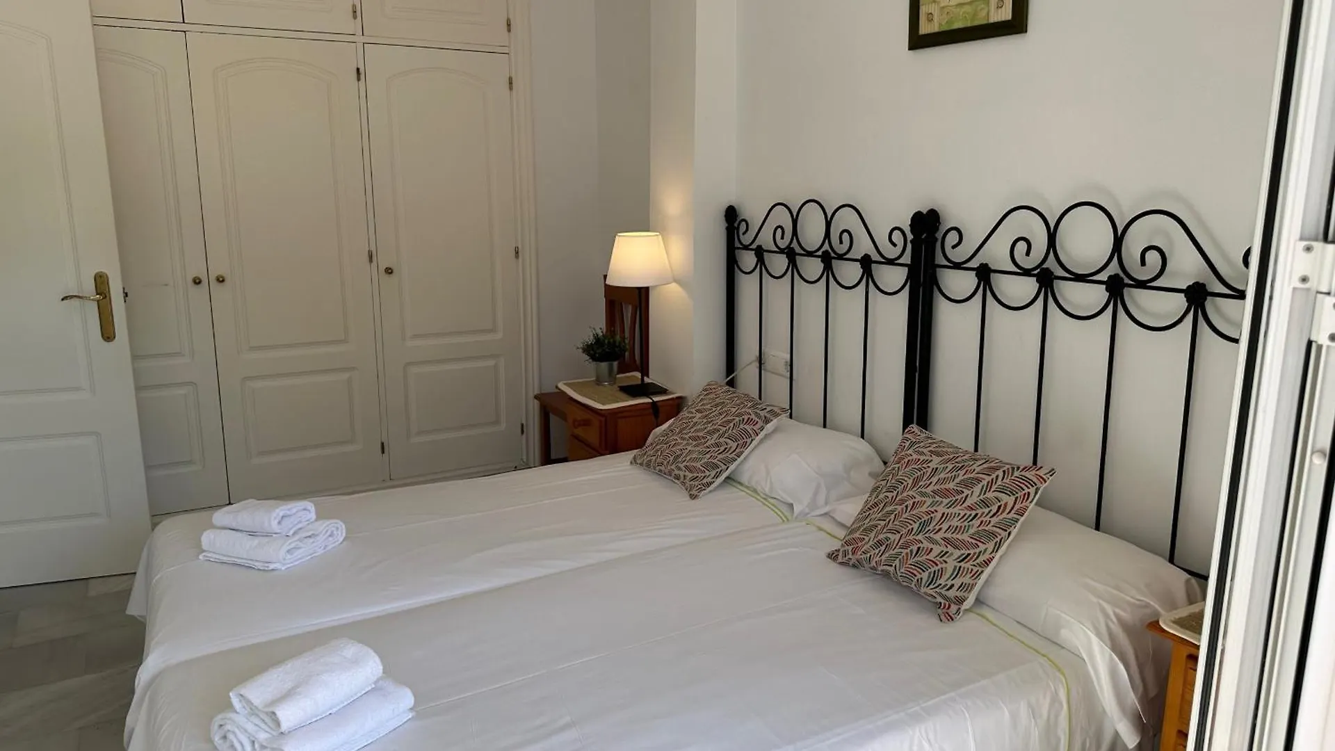 Spacious Family Villa Aljamar 8A Nerja 0*,